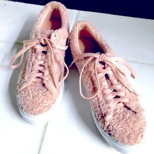 ZARA blush shearling sneakers. Sz.8.